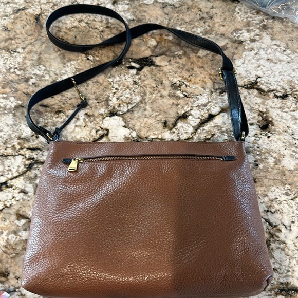 LIKE NEW FOSSIL Crossbody - Picture 7 of 7